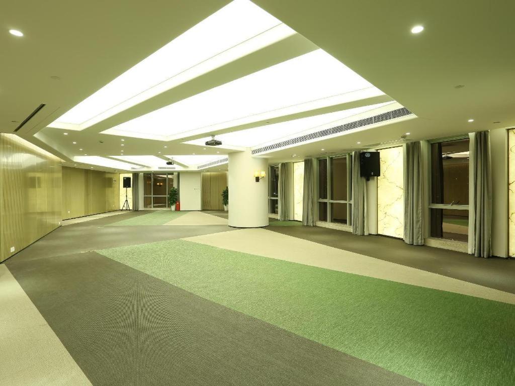 Shanghai Bund South China Harbour View Hotel Exterior photo